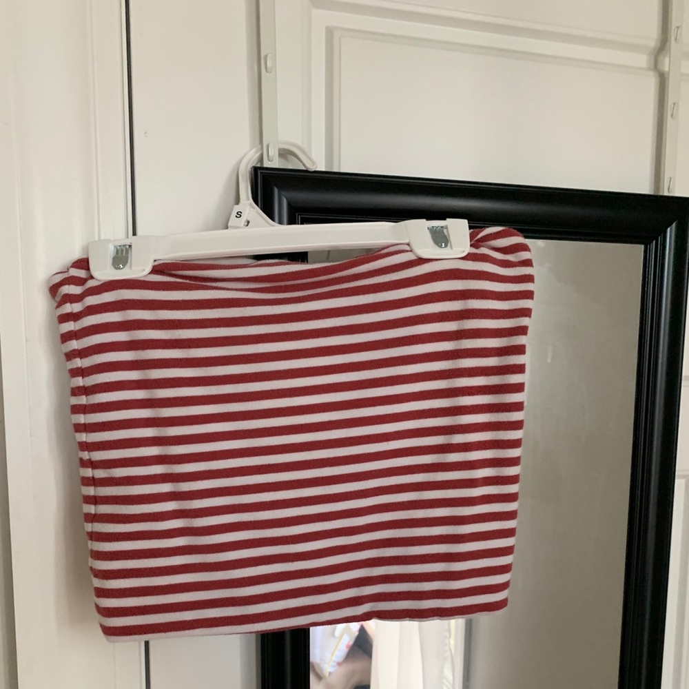 Brandy Melville Crop top